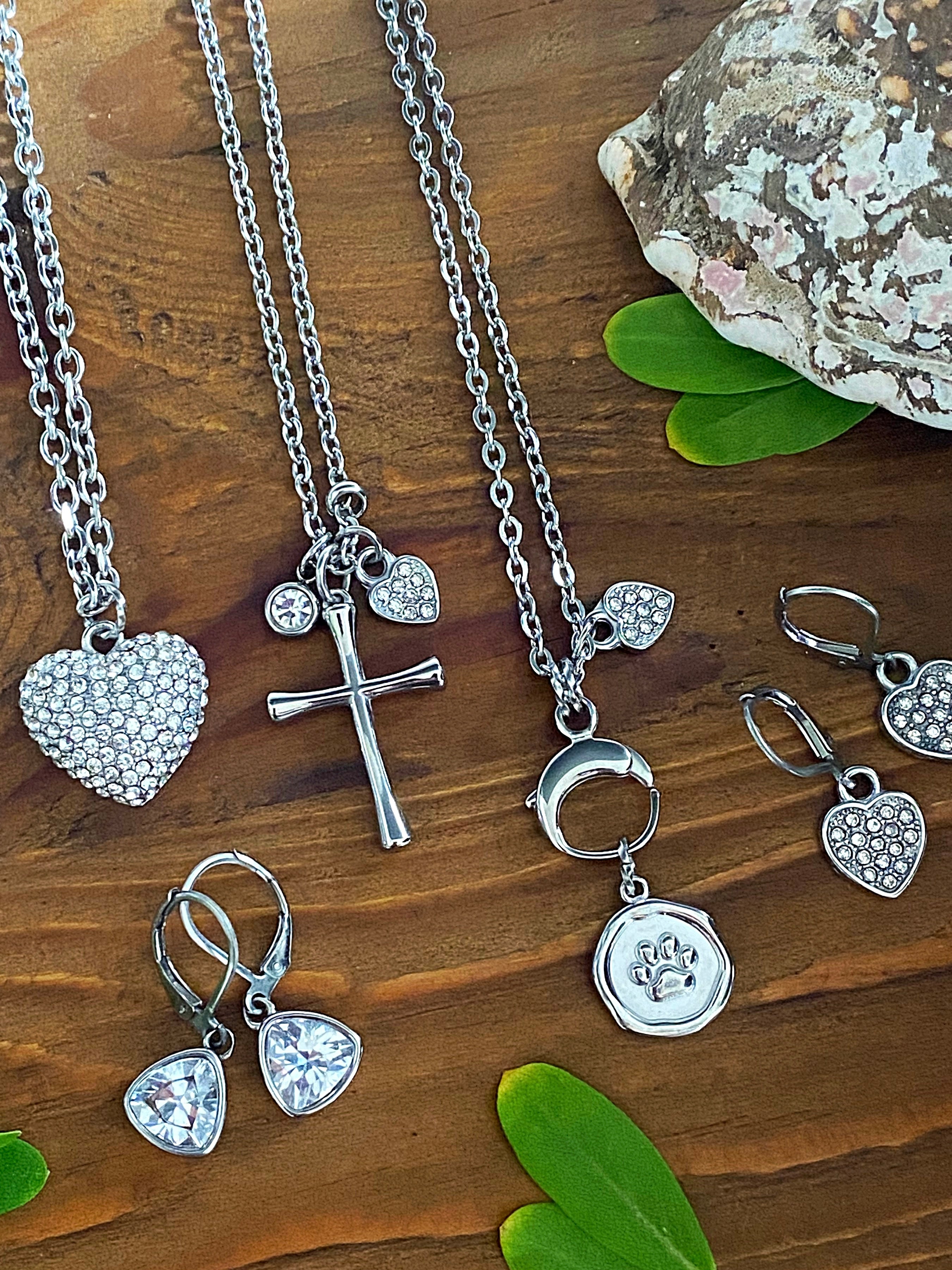 DAINTY CROSS NECKLACE