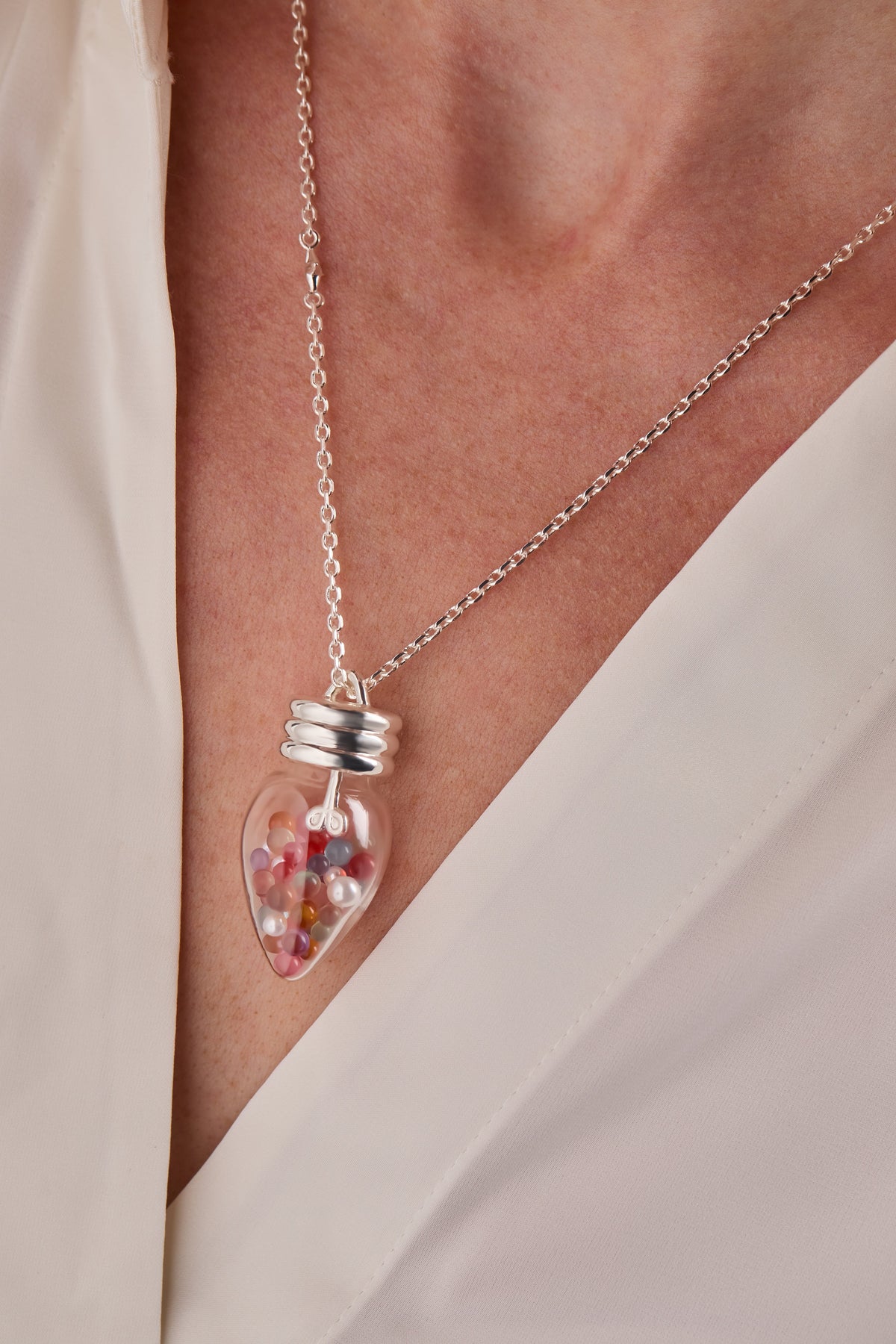 Christmas Light Bulb Shaker Necklace
