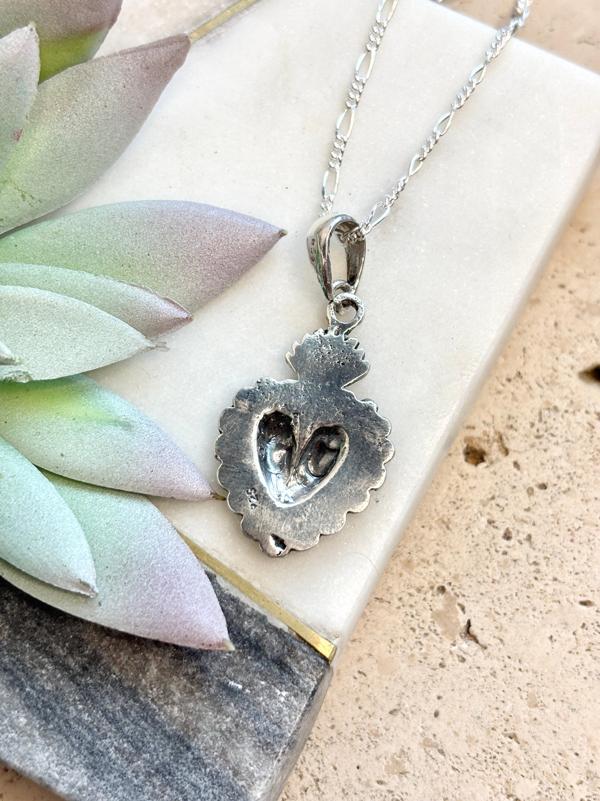 Sacred Heart Necklace in 925 Sterling Silver – Mexican design inspired in Frida khalo Figaro Chain, Collar de sagrado corazón de plata .925 plata mexicana