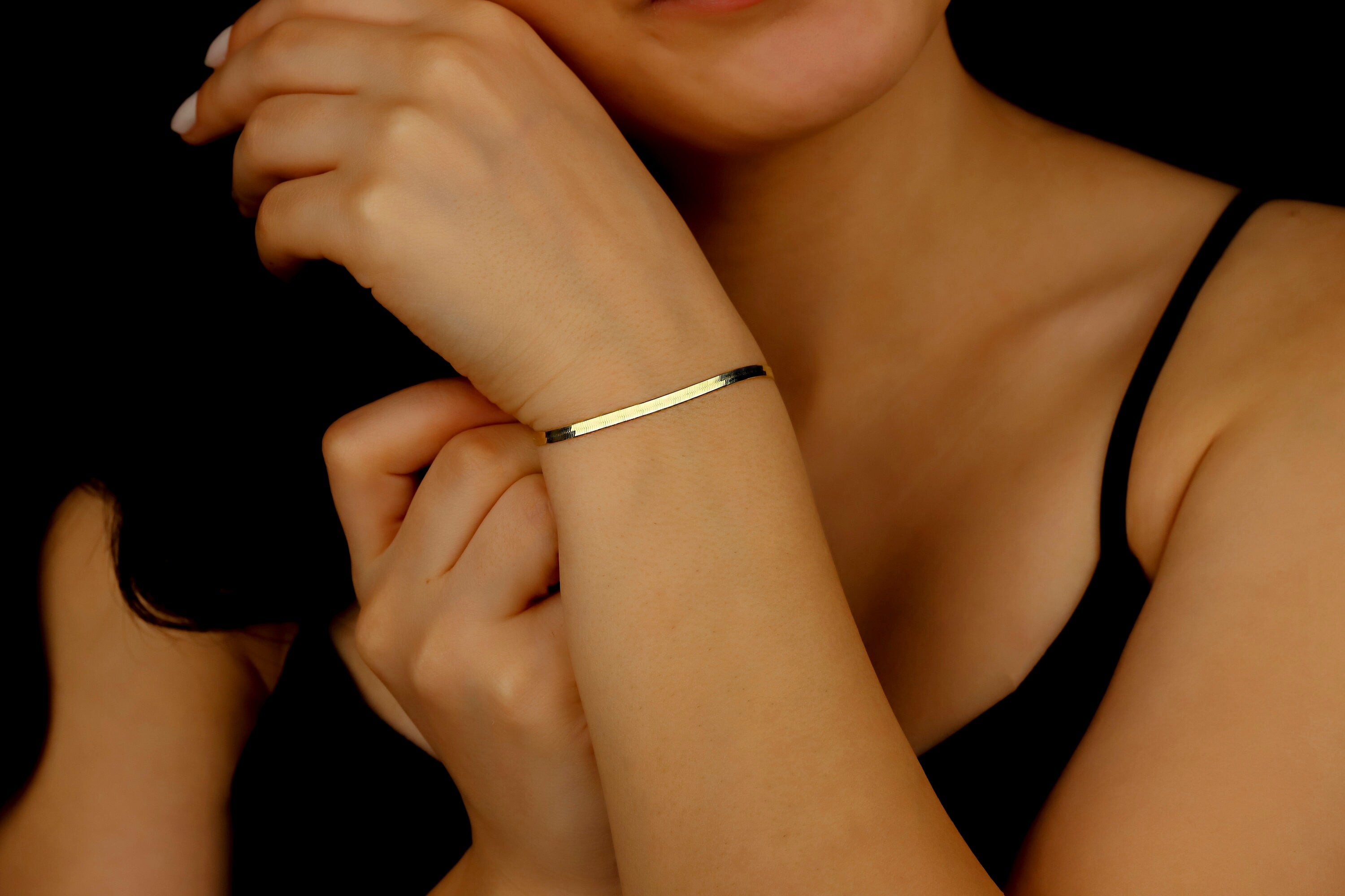 Dazzling Sterling Silver Dainty Herringbone Bracelet - Elegant Italian Design, Liquid Link Style