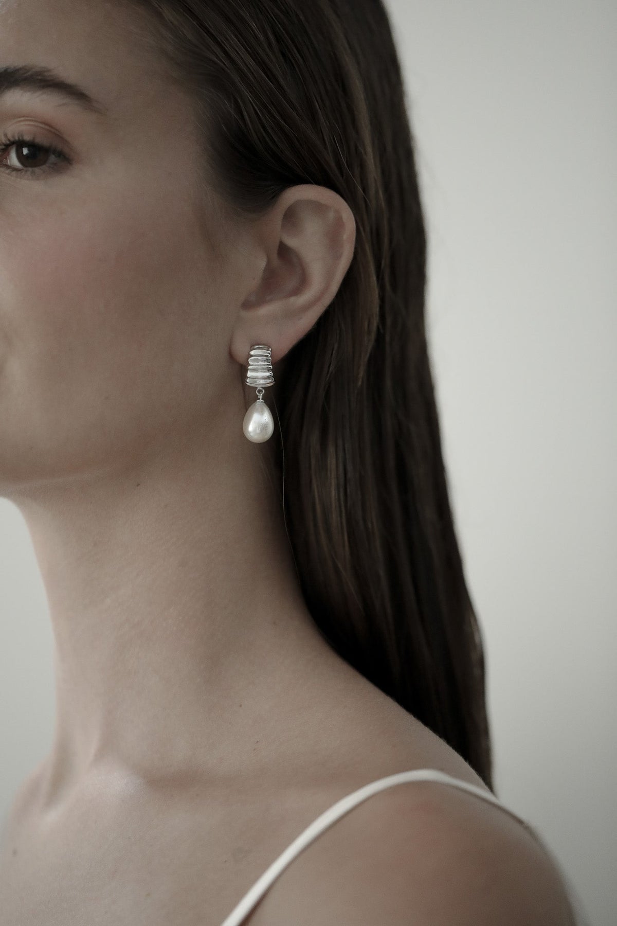 Ribbed Pearl Drop Earrings