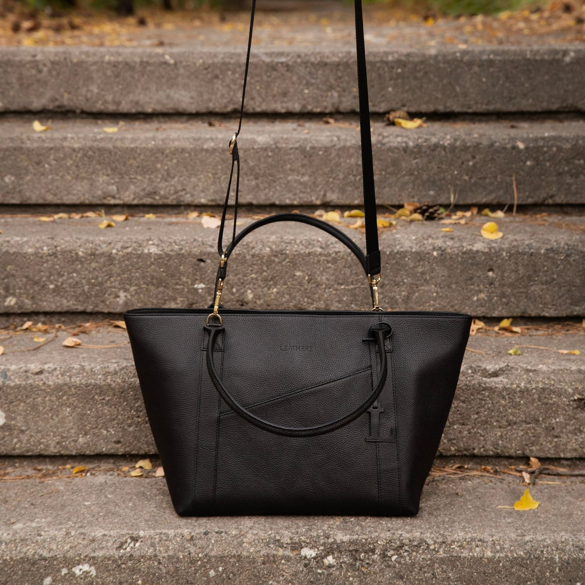 The Leathere New York Tote - Black