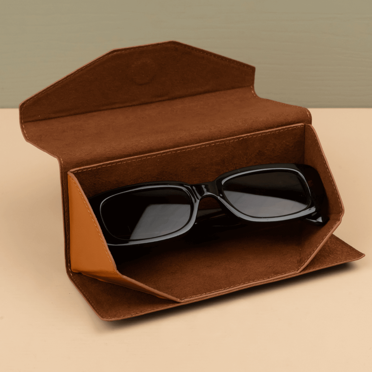 Luxury Leather Sunglasses Case - Rustic Brown - Louisville