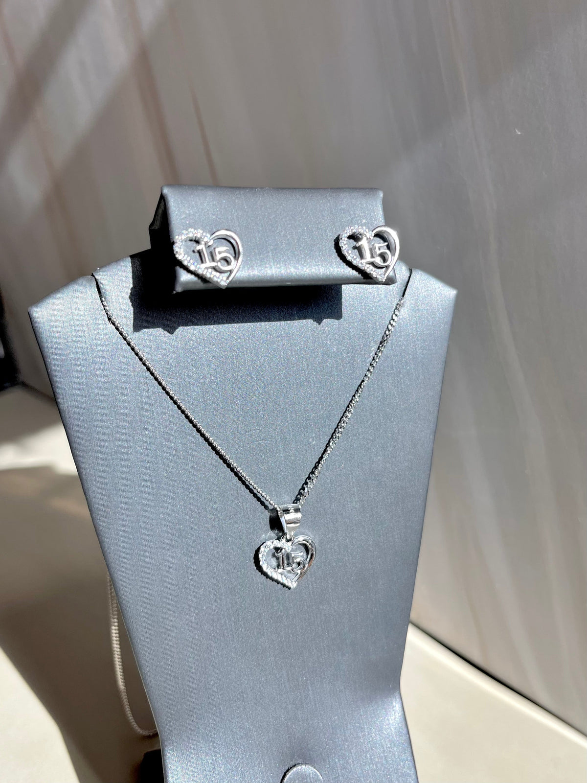Quinceañera Jewelry Set Sterling Silver .925 – Necklace &amp; Heart Earrings for Girls | Set de Joyería de Quinceañera Plata .925