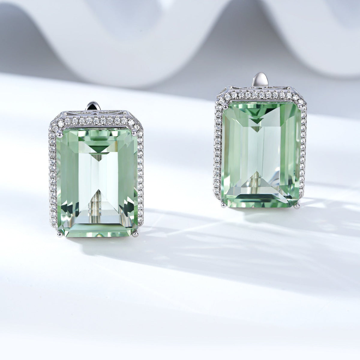 Luxurious And High-grade Natural Green Crystal Earrings, Fashionable Design, S925 Silver