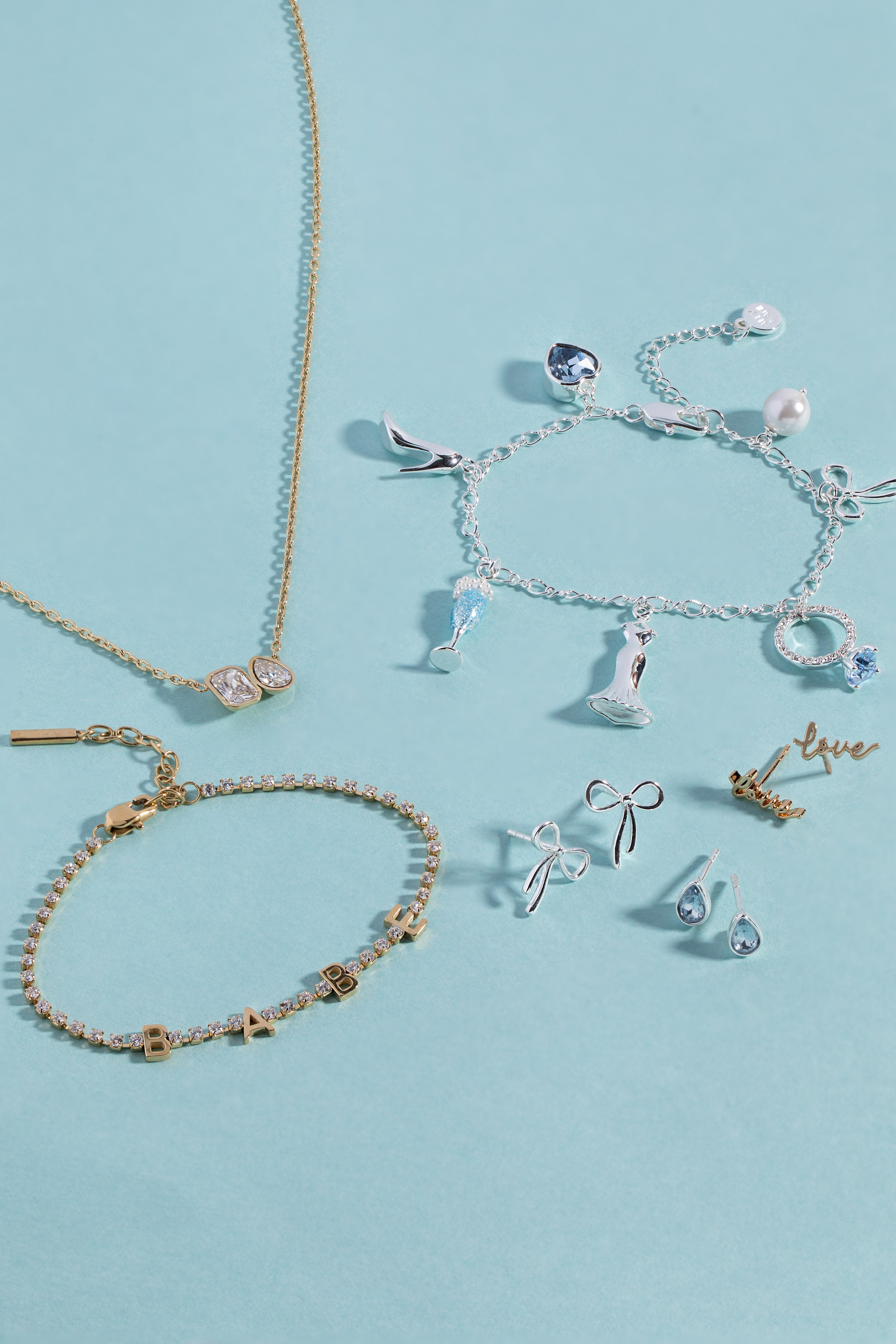 Bow &amp; Teardrop Stud Earring Set