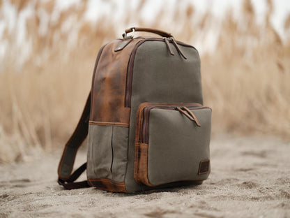 25L Traveler Canvas Backpack