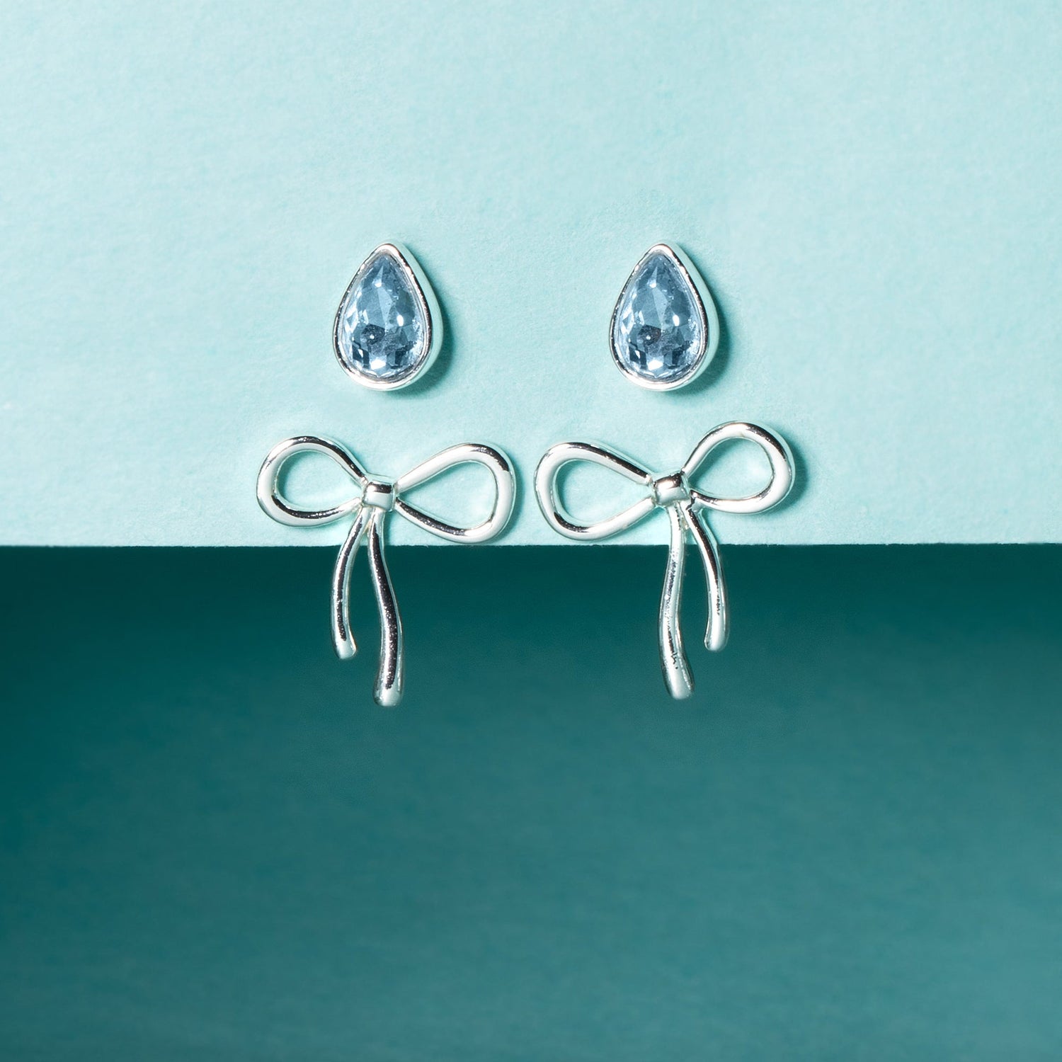 Bow &amp; Teardrop Stud Earring Set
