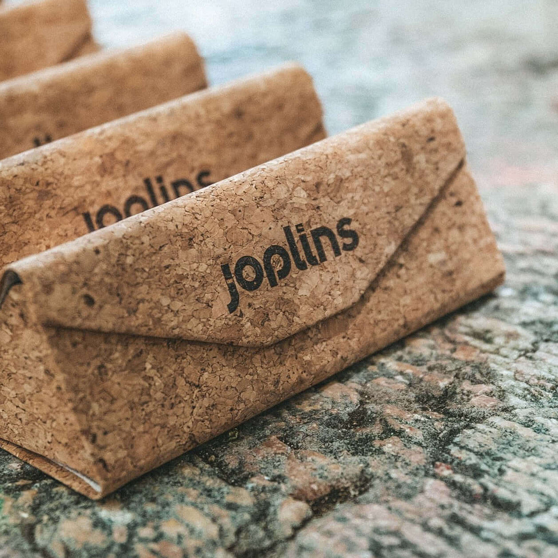 Fold &amp; Go - Tri-fold Sunglasses Cork Case
