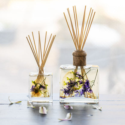 Signature Botanical Reed Diffuser - Vanilla Rain