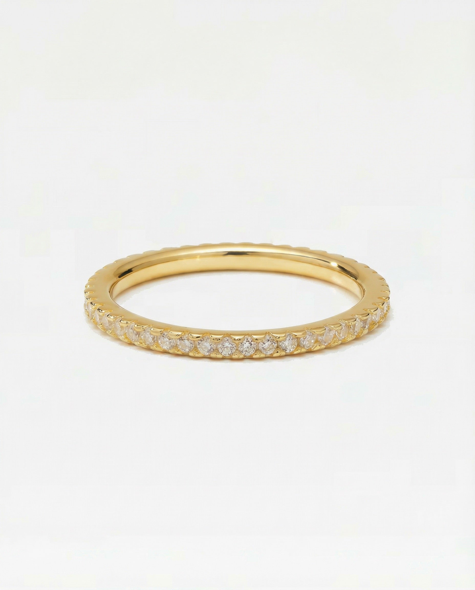 The M Essential Pavé Band