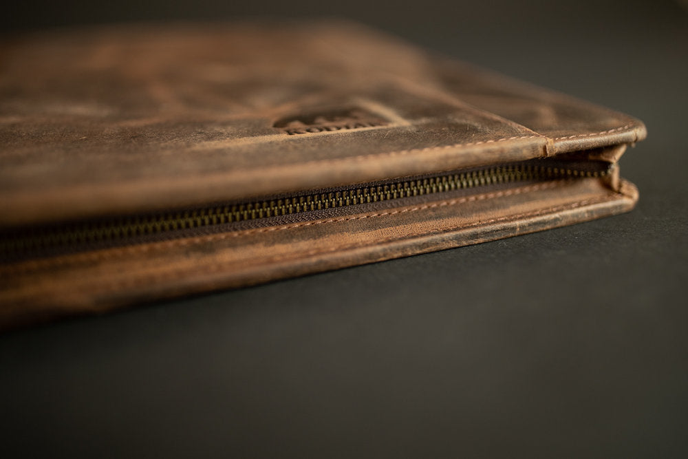 Nomad Leather Portfolio